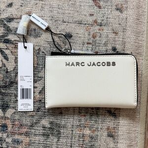 Marc Jacobs Ivory Logo Zip Wallet Small zip card case